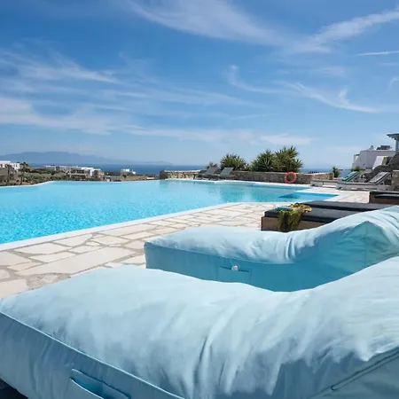 Villa Cavo Blue